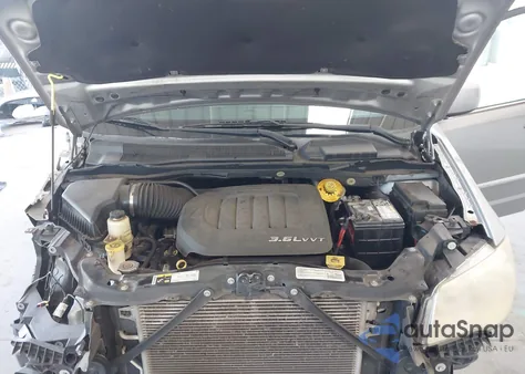 2014 Chrysler Town & Country Touring из США, поврежденный, VIN 2C4RC1BG1ER247295